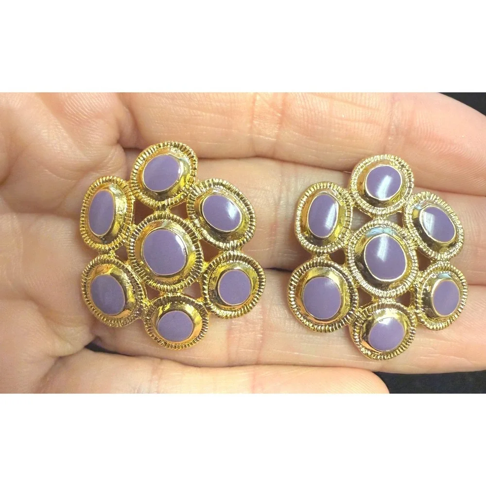 Vintage Gold Tone Purple Enamel Floral Cluster Statement Stud Earrings‎